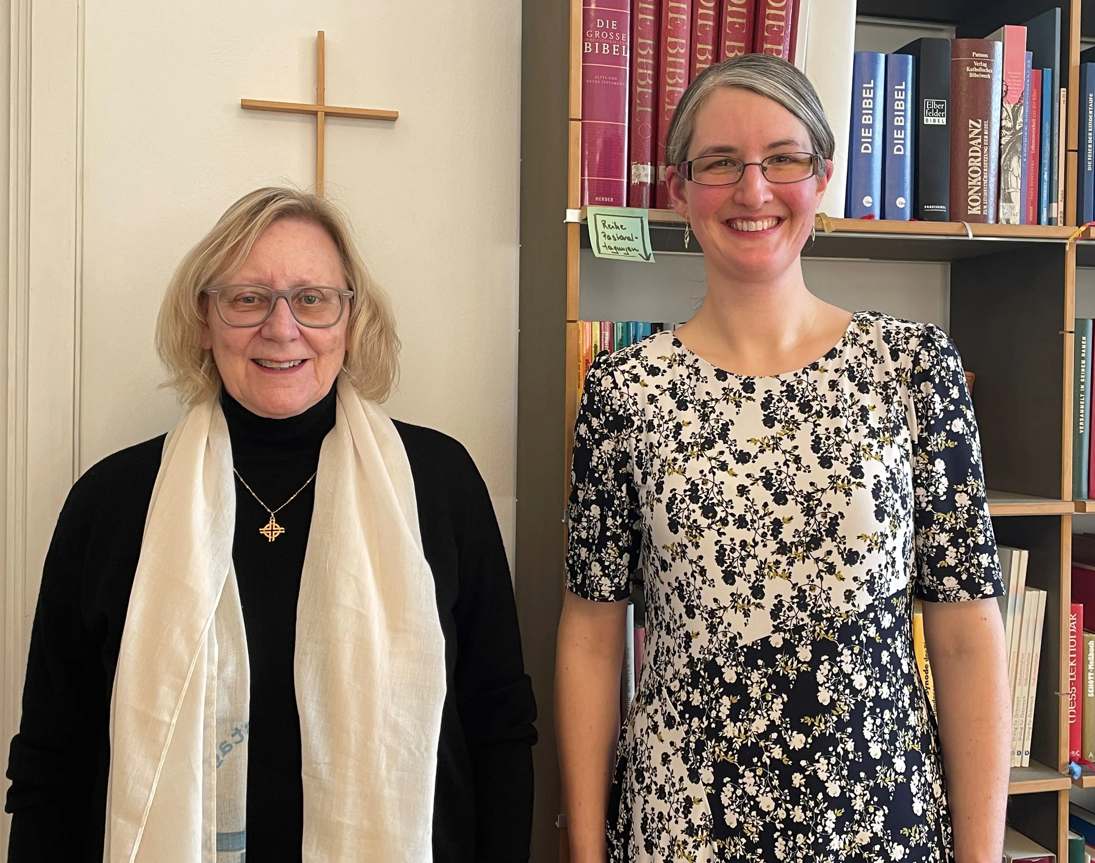 Vorsitzende Österreichs Brigitte Zinnburg und Pastorin Dorothee Büürma