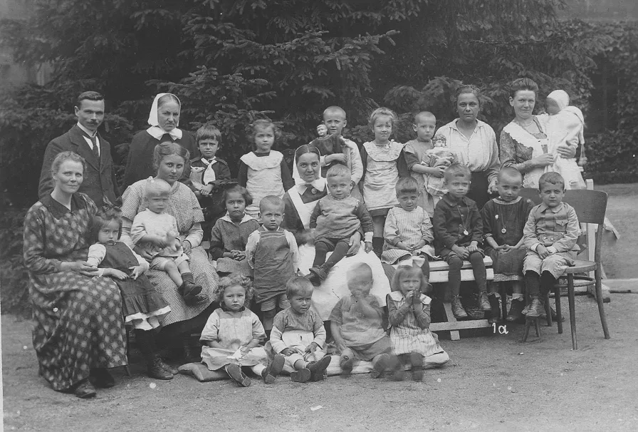 Kinder des Erholungsheims Aufhof in Türnitz