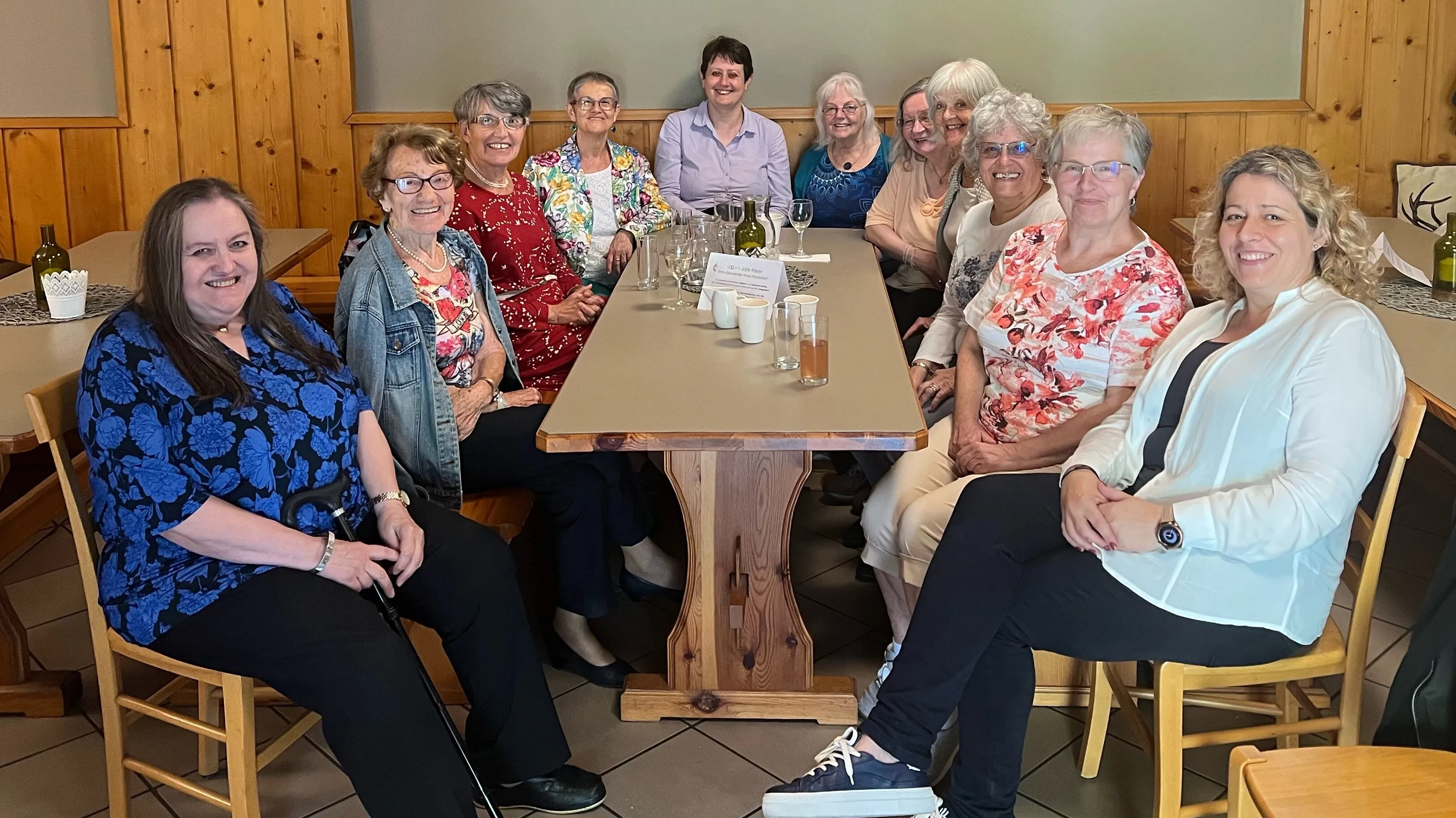 Ruth Armeanu, Hilde Burey, Maria Ivanovsky, Helga Pöll, Esther Handschin, Elisabeth Kline, Katharina Grasegger, Ruth Göttlicher, Irene Fiala, Hermi Rohaczek, Evi Harman
