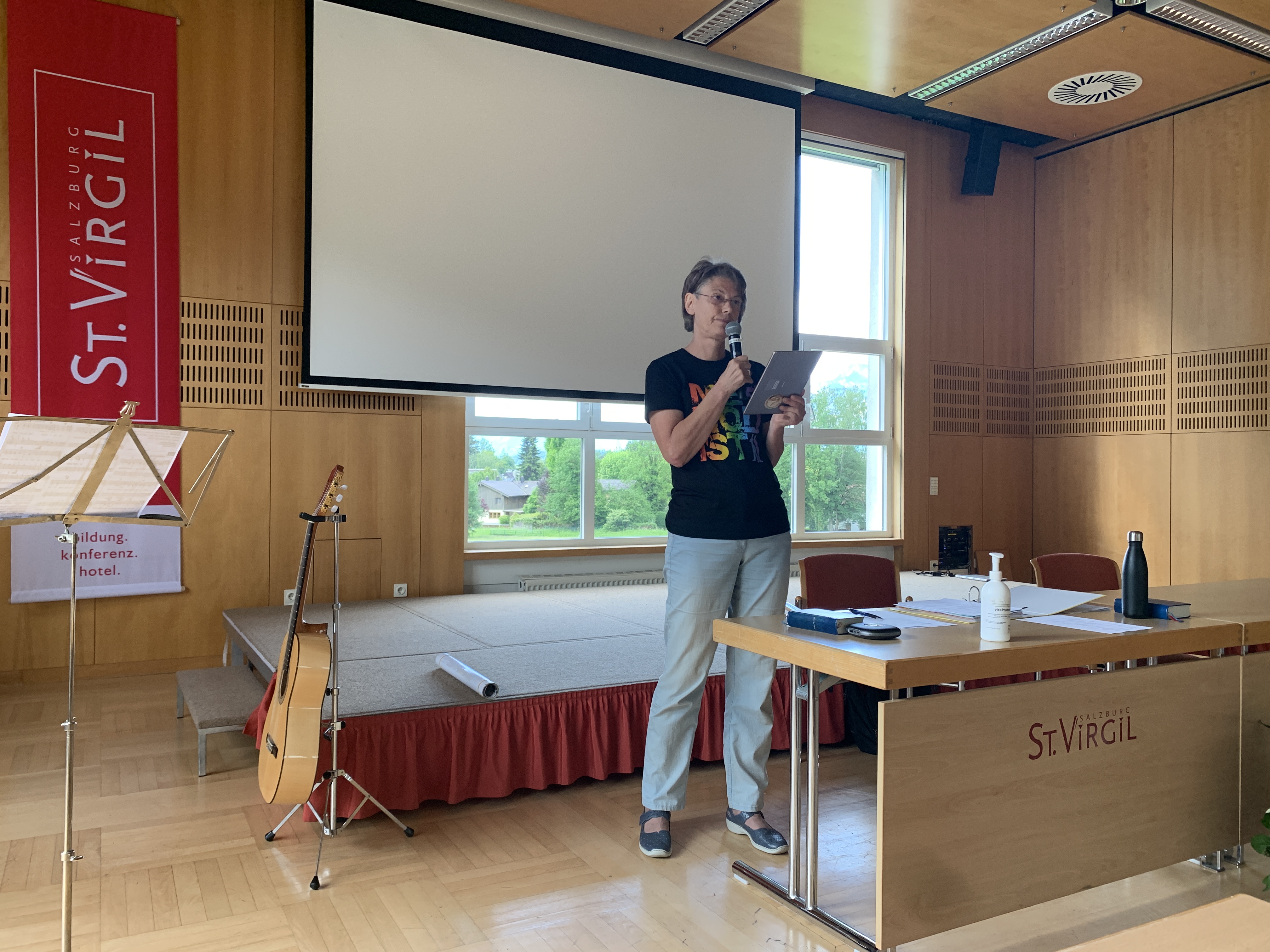 Andacht am 2. Konferenz-Tag: "Ein Spiegel für Viganella – viele Spiegel für uns" Andacht bei der JK