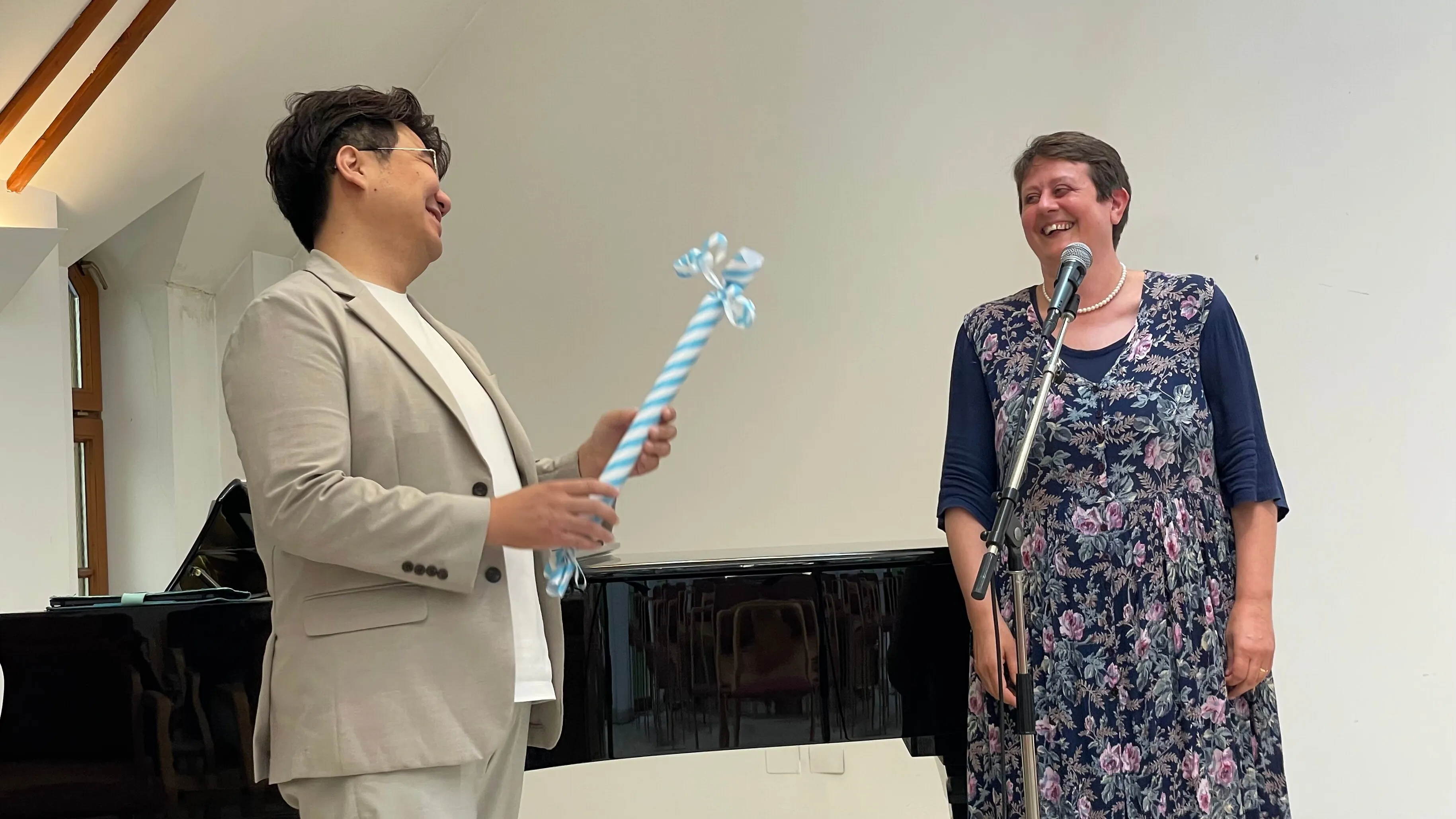 Chorleiter verabschiedet Abschied in der Gemeinde Graz von Chorleiter Suyoung Ham am 13.09.2026