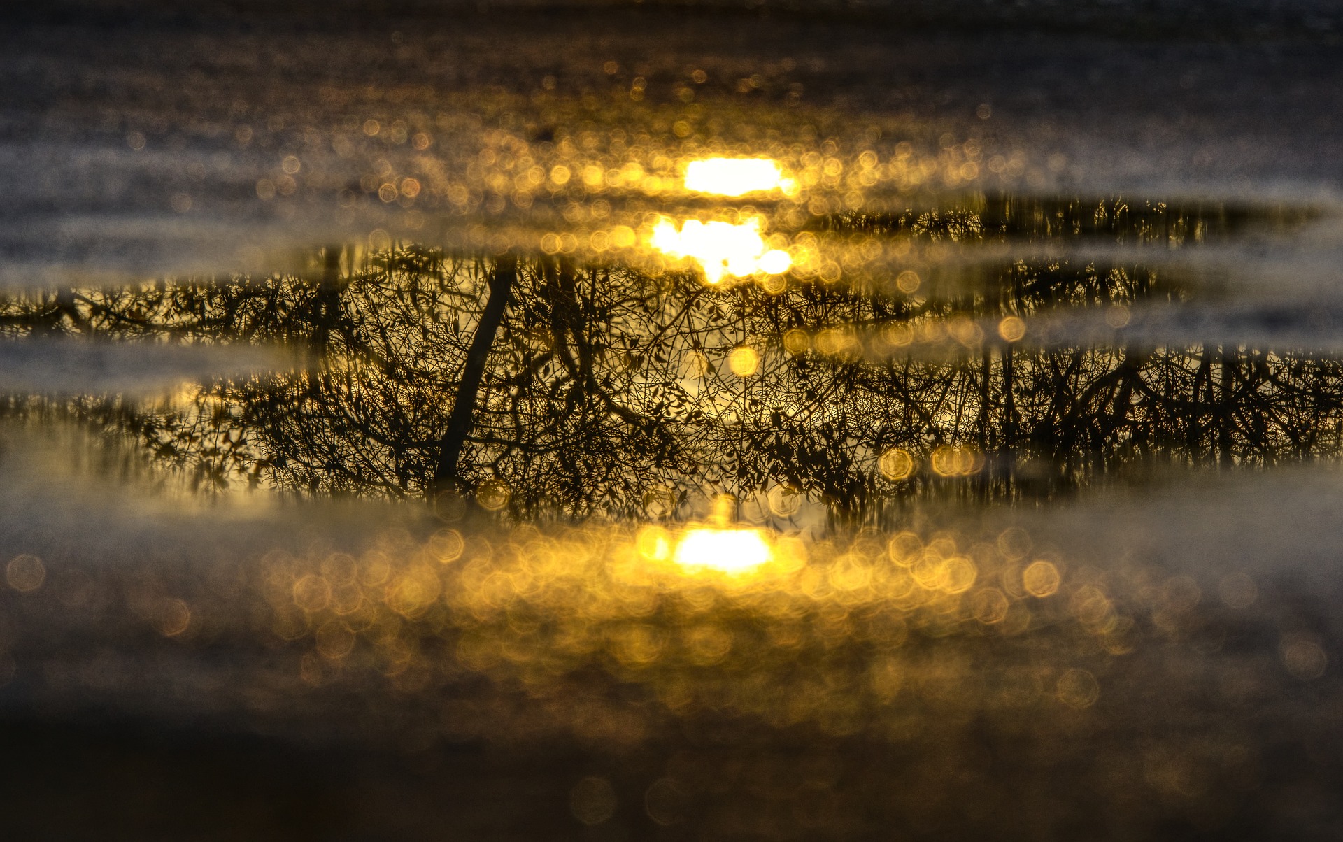 Receiving and reflecting April/ Mai 2023; Empfangen und Widerspiegeln.