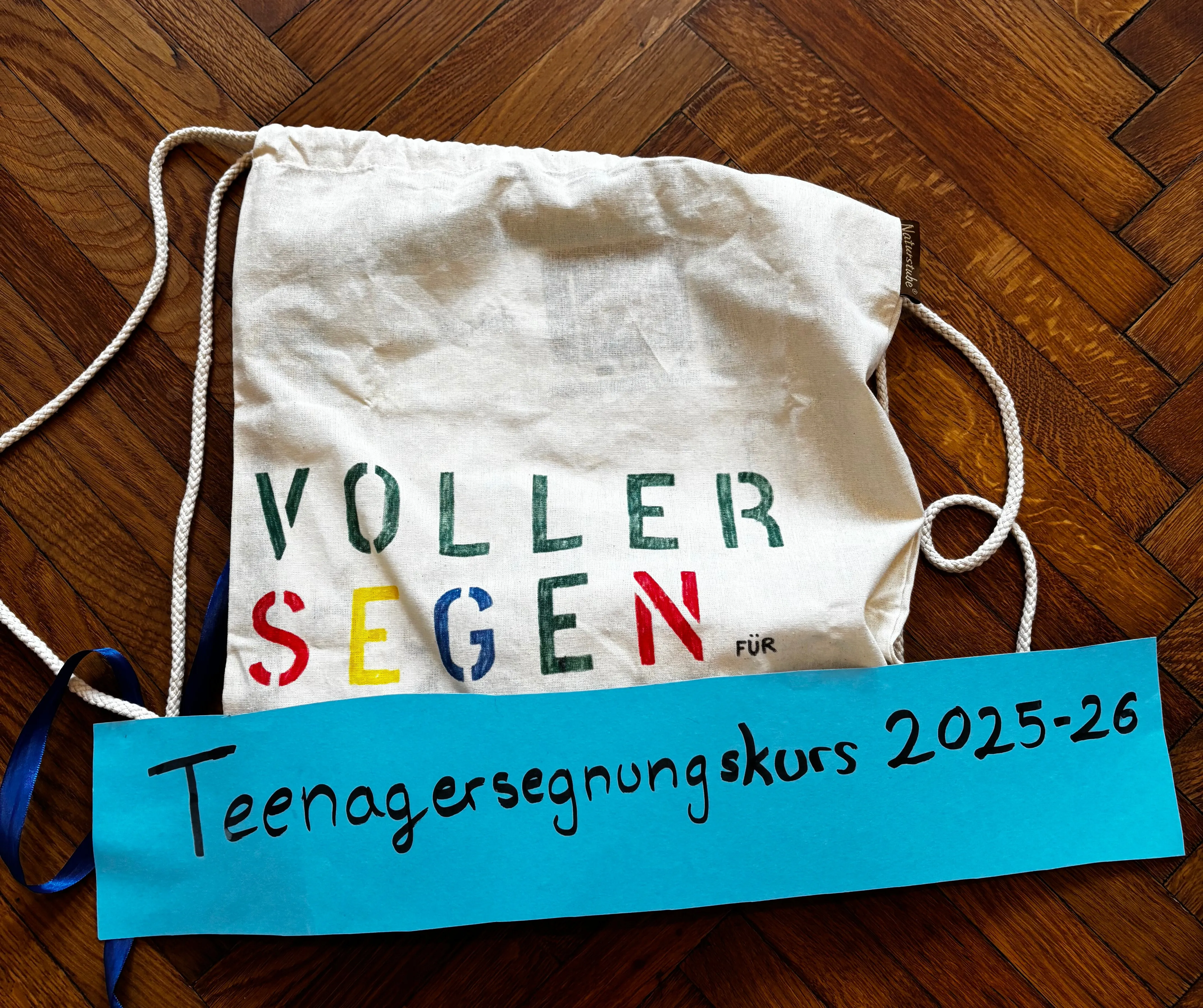 Voller Segen: Gottesdienst mit Teenagersegnung und Sommerfest in Fünfhaus