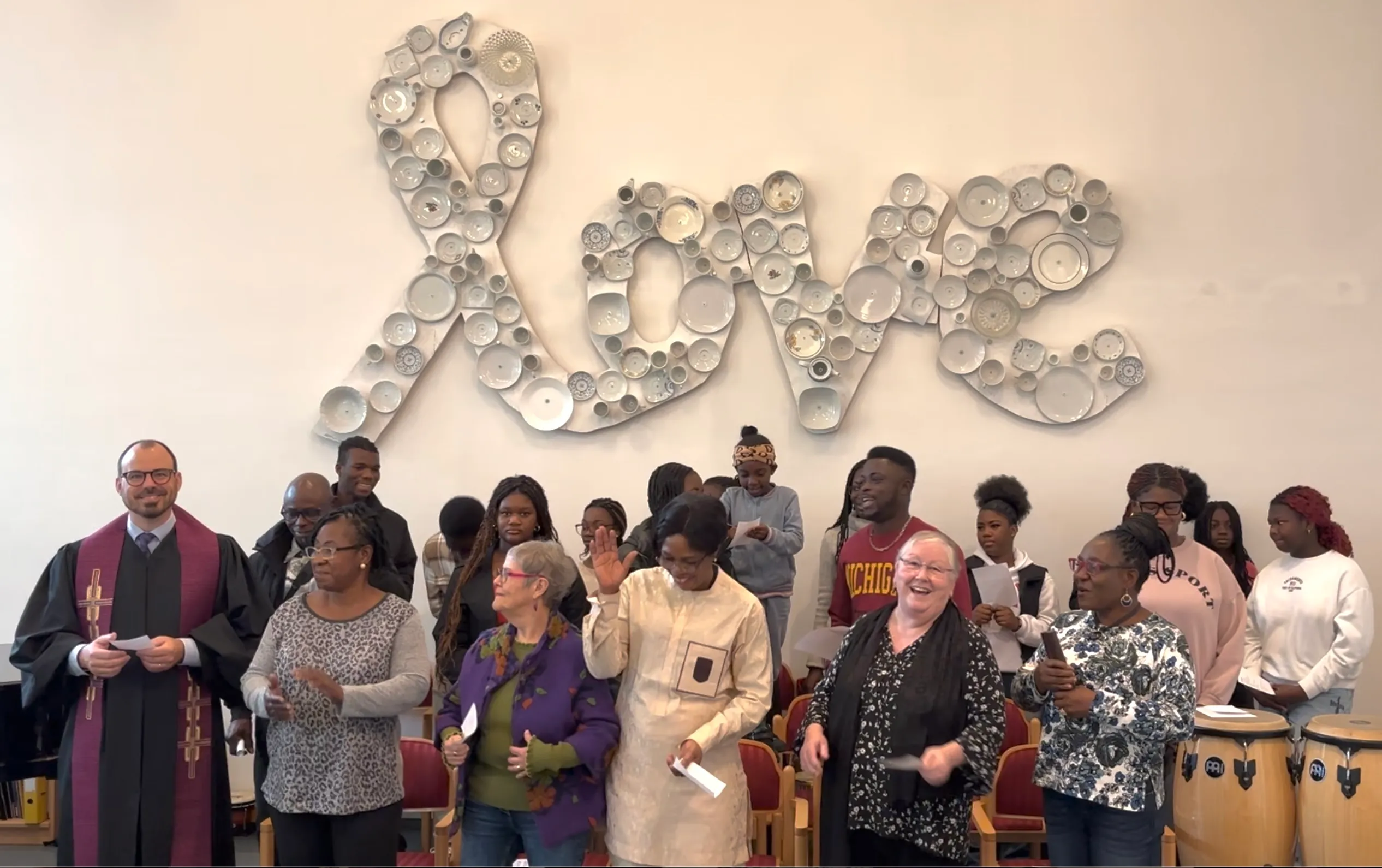 Ensemble der EmK Linz sing "Afehyia pa" für den Musikalischen Adventkalender der Evangelischen Kirchen 2025