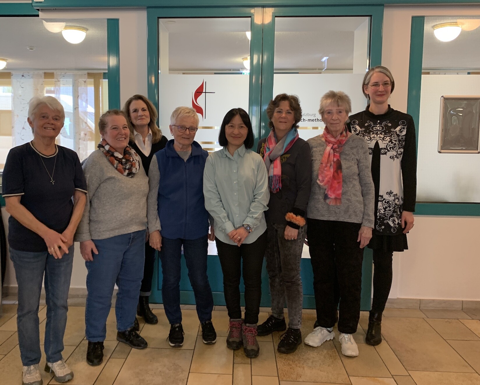 Pastorin Shou-Hui Chung der Presbyterianischen Kirche Taiwans zu Besuch bei den Frauen der EmK Salzburg